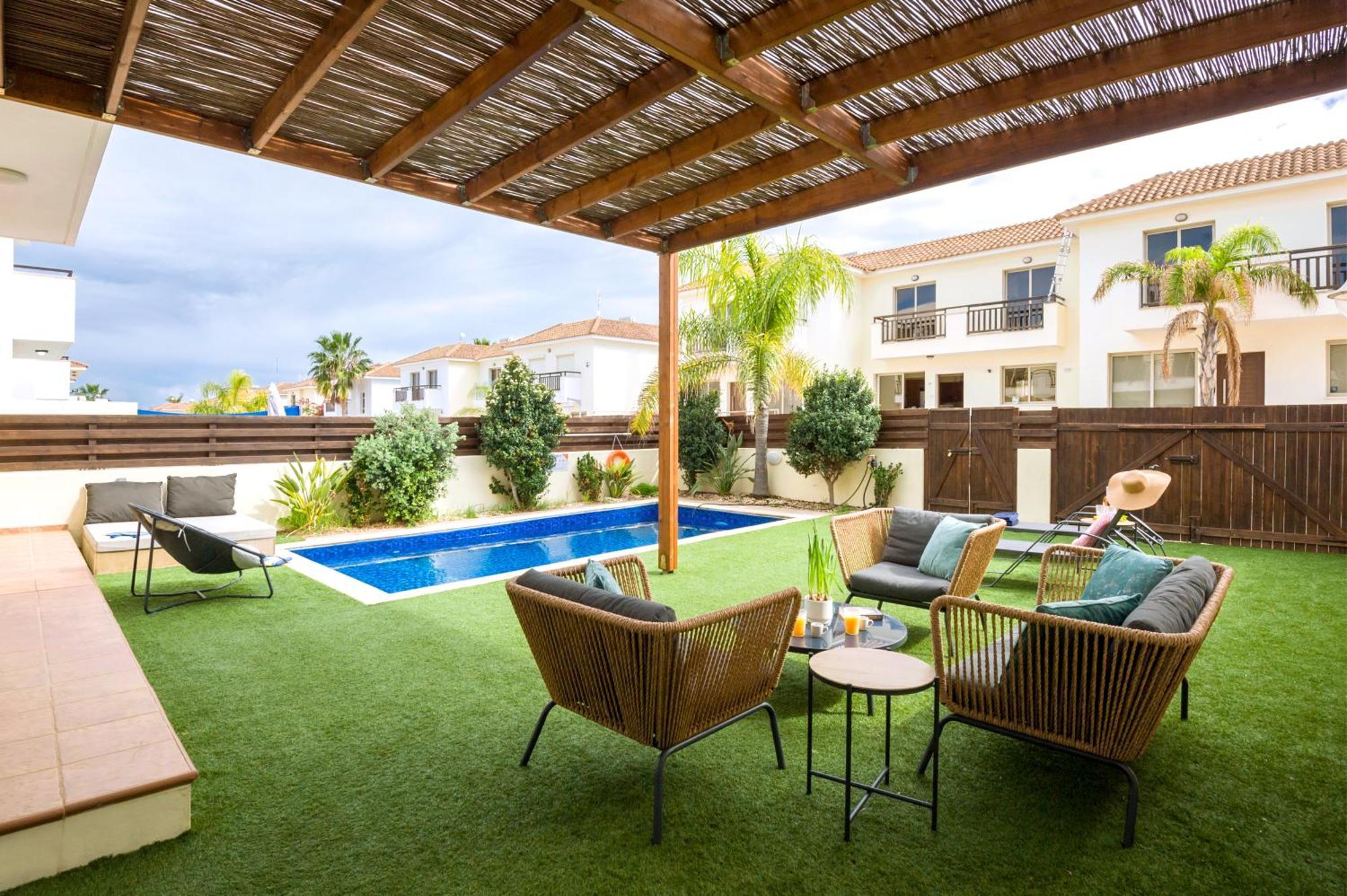 Villa Oasis Pernera エクステリア 写真