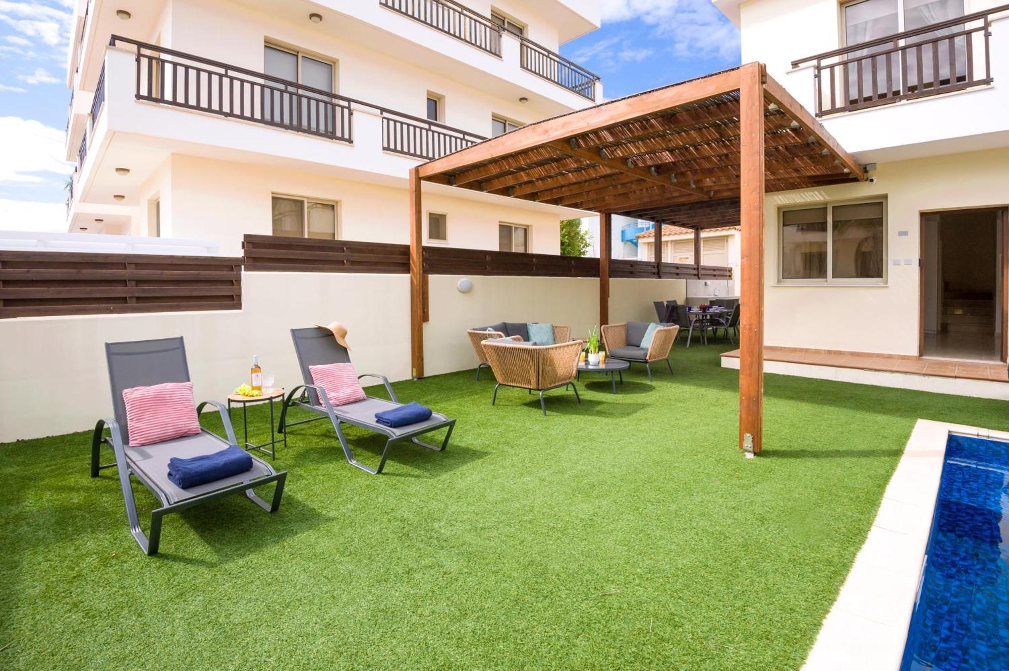 Villa Oasis Pernera エクステリア 写真